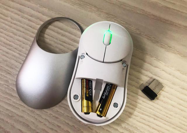 轻奢风尚，触感无限-达尔优UFO无线鼠标畅快自然的体验