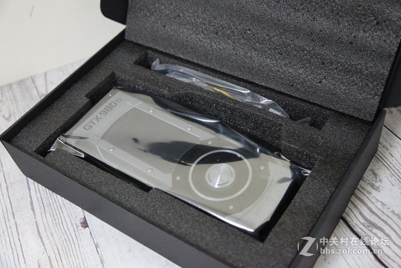 早买早享受  GTX 980 Ti开箱