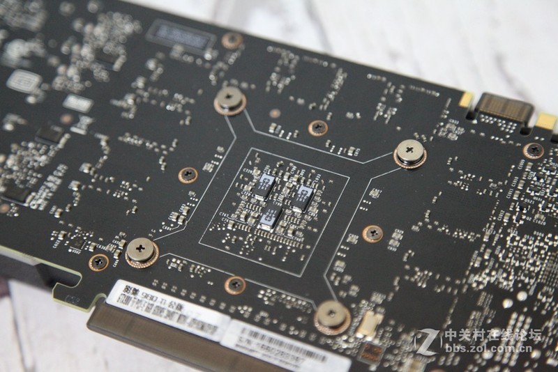 早买早享受  GTX 980 Ti开箱