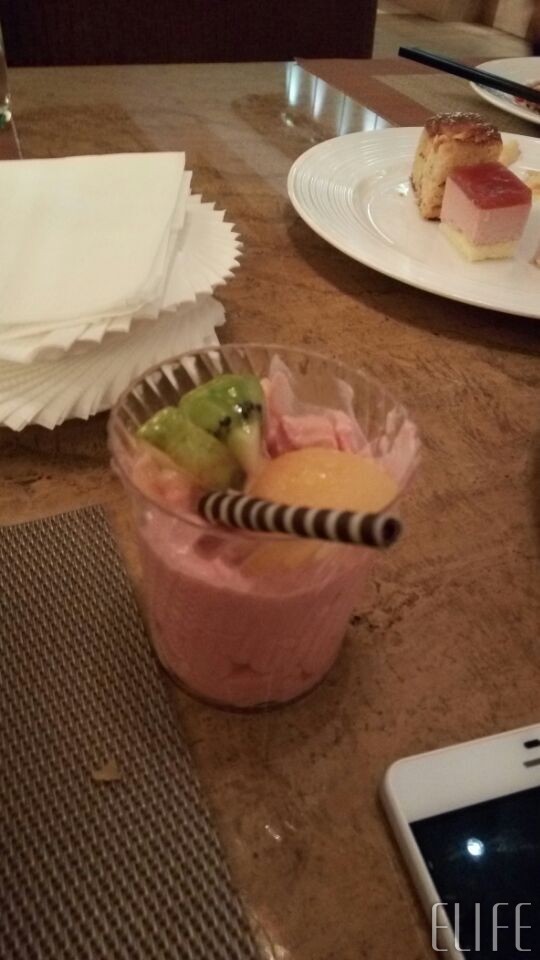 #我在M5&E8发布会现场#激情四溢的夜晚