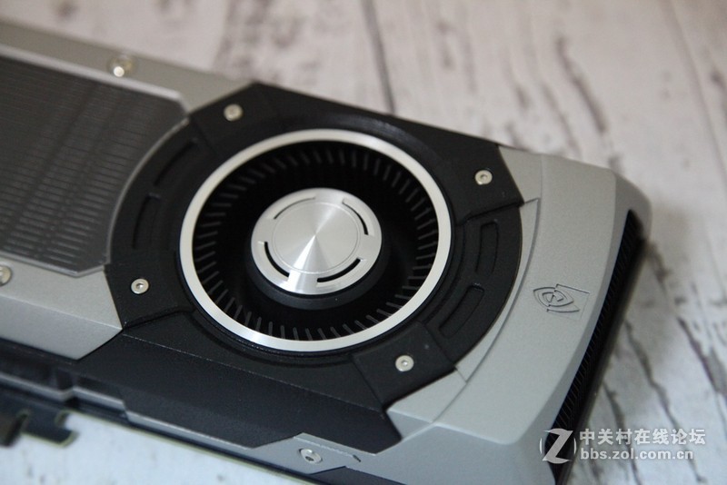 早买早享受  GTX 980 Ti开箱