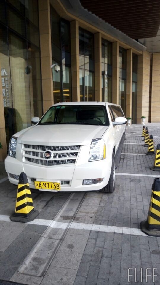 #我在M5&E8发布会现场#激情四溢的夜晚