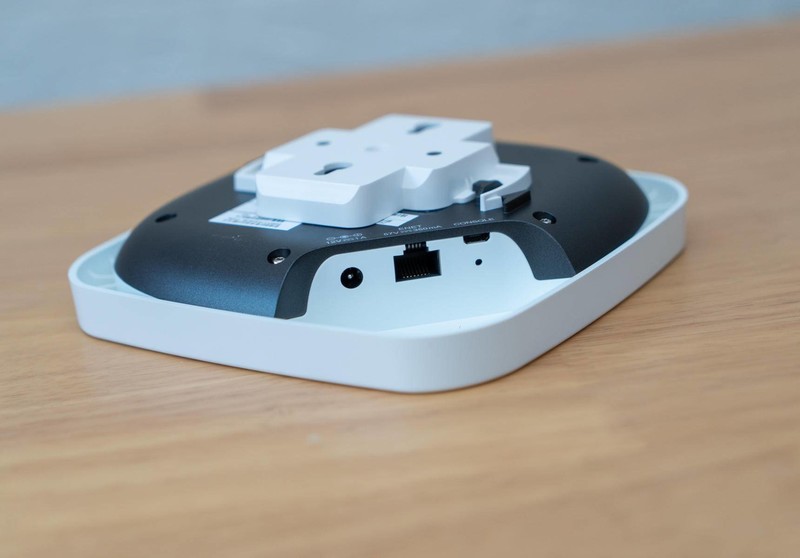 不要迷信穿墙王，信号满格是假象，Mesh才是正道！