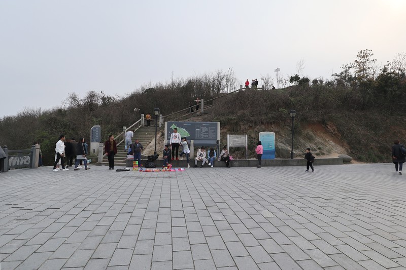 周末游山嗨水抓拍了几张春天景点