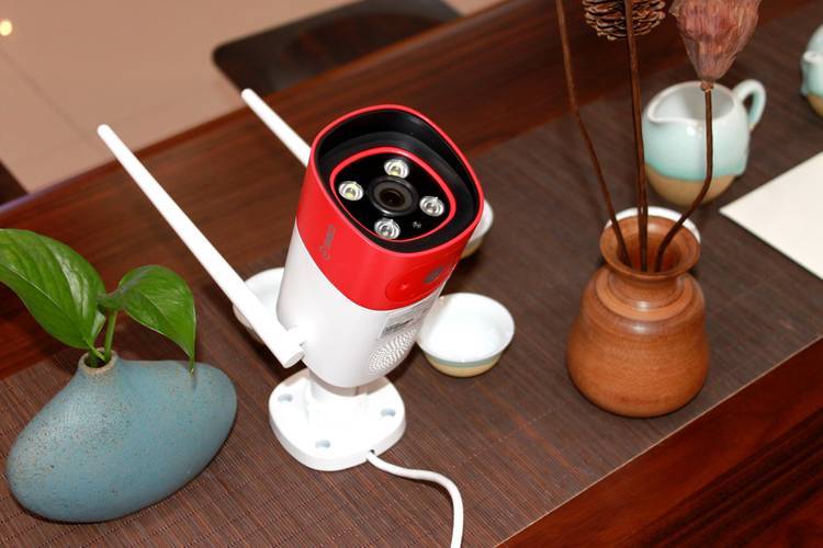 我是老周的lot产品，360红色警戒摄像机，保安全一马当先