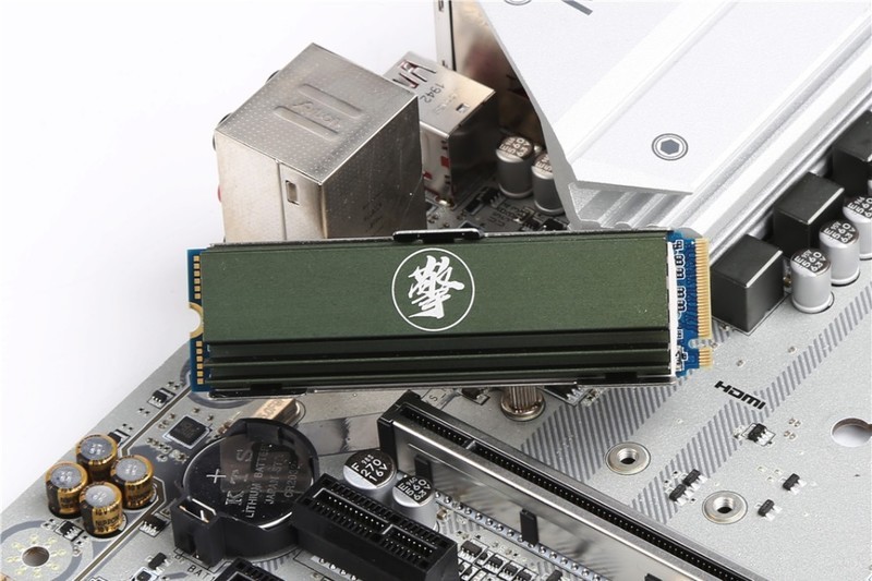 白嫖来一个Matx机箱，最后再搭进去7千块装了台主机