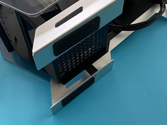 异形机箱好玩吗？装一个看看效果如何，大水牛铁血战士铝合金酷不