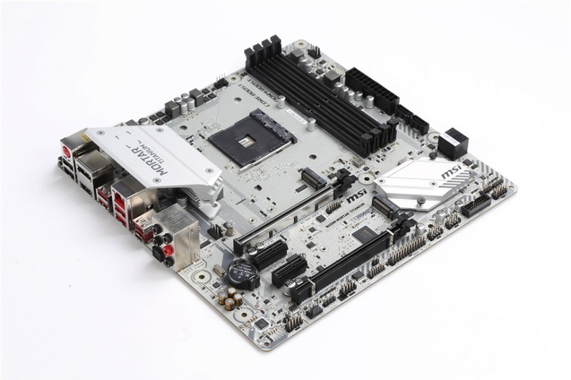 白嫖来一个Matx机箱，最后再搭进去7千块装了台主机