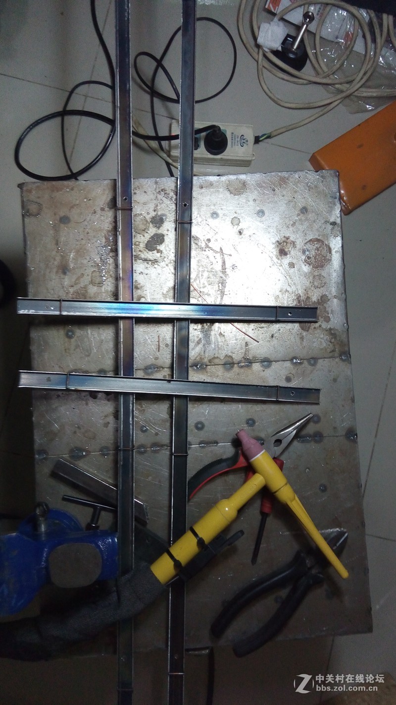 私人定制光污染机桌一体双人工作台