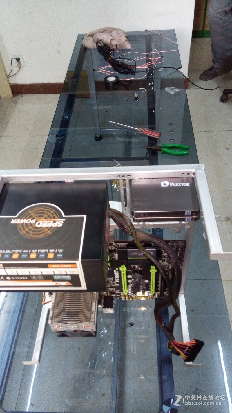 私人定制光污染机桌一体双人工作台