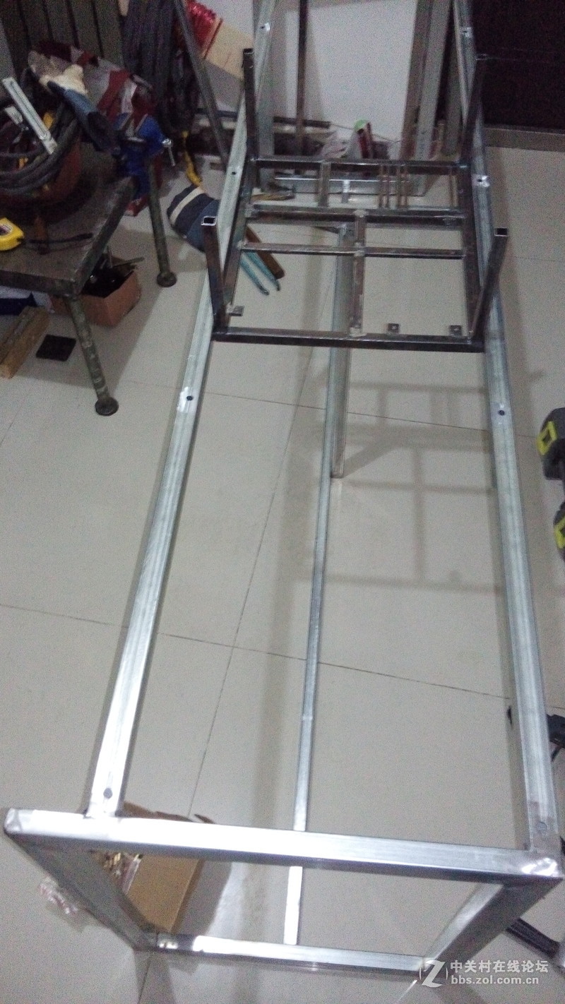 私人定制光污染机桌一体双人工作台