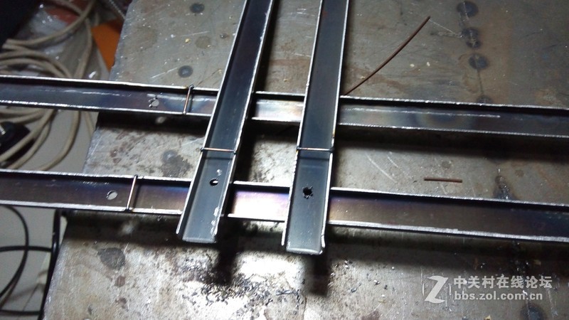 私人定制光污染机桌一体双人工作台