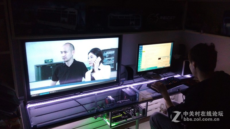 私人定制光污染机桌一体双人工作台