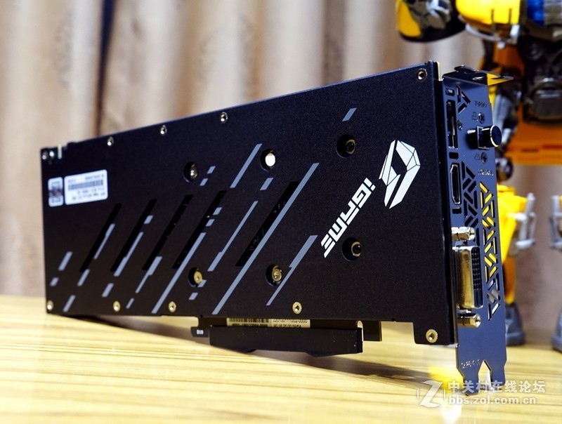 拳打GTX 1060，脚踢RX 590——图灵新甜点七彩虹iGame GTX 1660详测