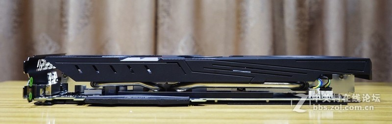 拳打GTX 1060，脚踢RX 590——图灵新甜点七彩虹iGame GTX 1660详测