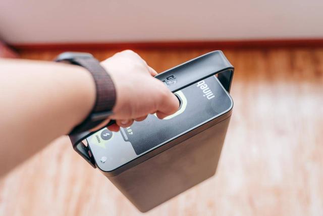 去他喵的早高峰，骑上我心爱的小摩托，再也不用担心堵车