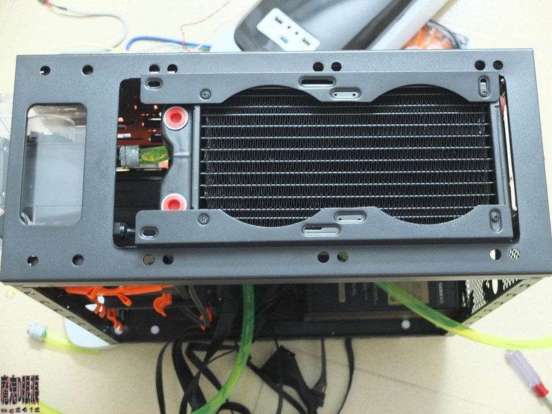 【蜂巢机箱MOD达人PK赛】DIY水冷打造炫彩大白