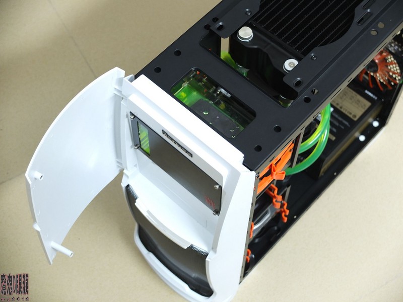 【蜂巢机箱MOD达人PK赛】DIY水冷打造炫彩大白