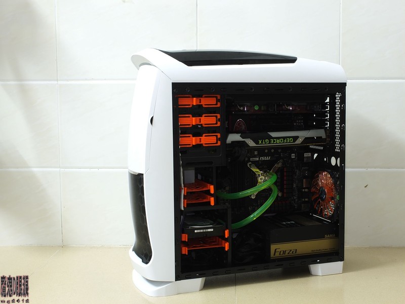 【蜂巢机箱MOD达人PK赛】DIY水冷打造炫彩大白