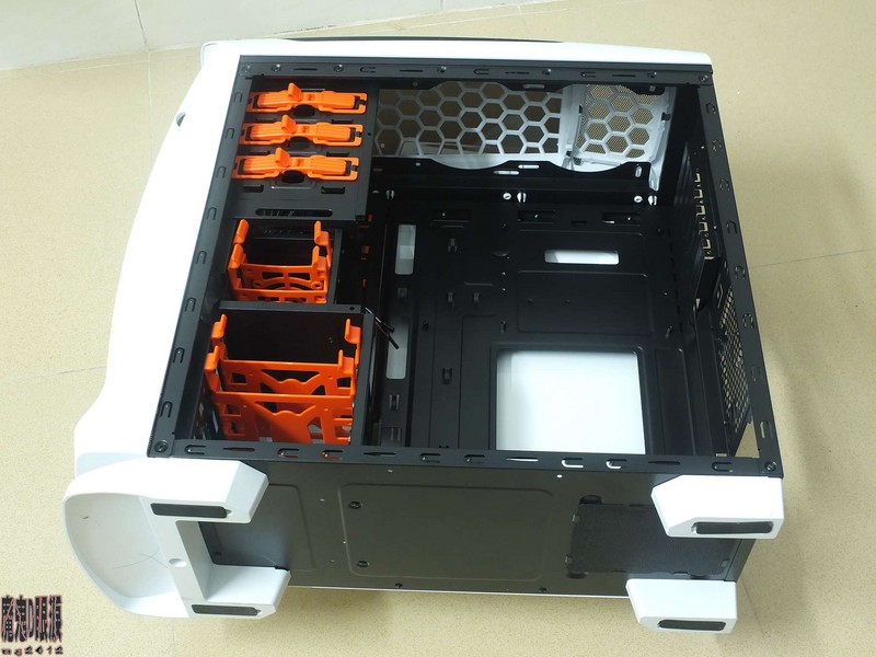 【蜂巢机箱MOD达人PK赛】DIY水冷打造炫彩大白