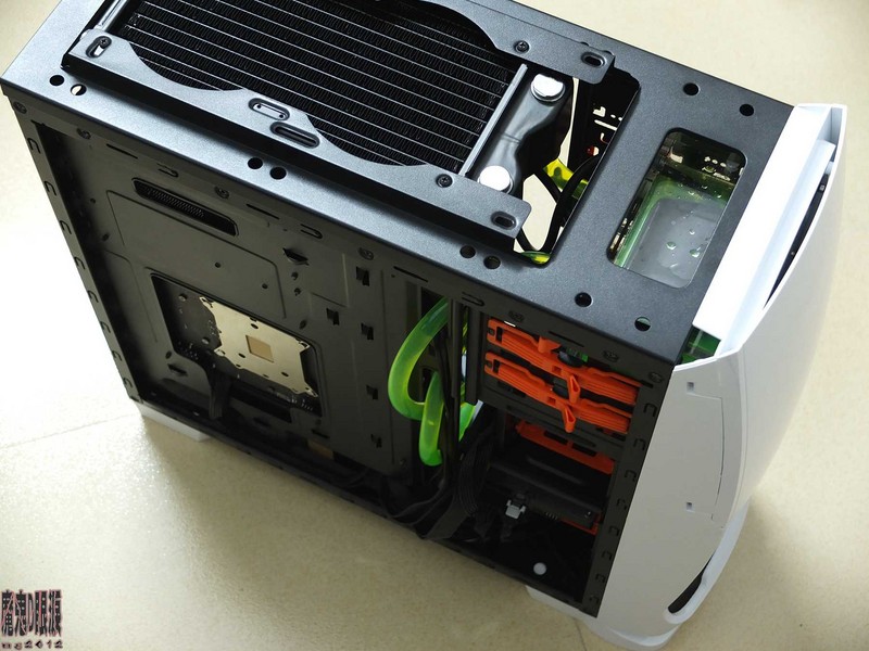 【蜂巢机箱MOD达人PK赛】DIY水冷打造炫彩大白