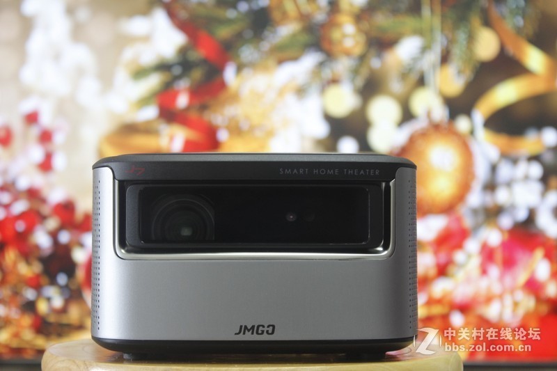 改变居室狗窝，家装新房，一台坚果J7智能投影就能解决？