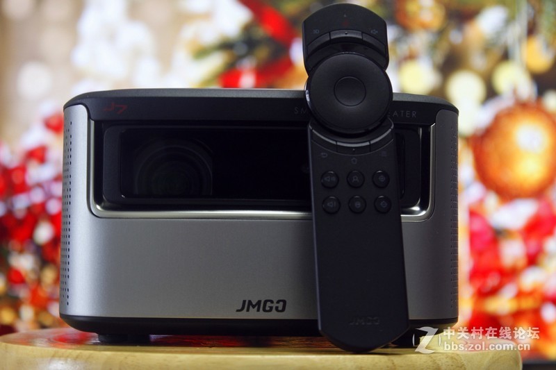 改变居室狗窝，家装新房，一台坚果J7智能投影就能解决？