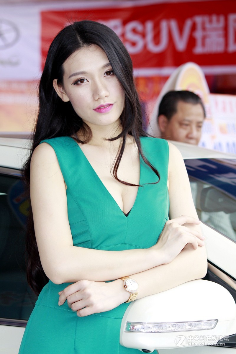 服装摸特 与  车摸