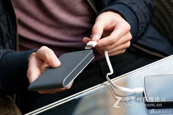 移动电源也玩手感！这就是新版一加“来电”