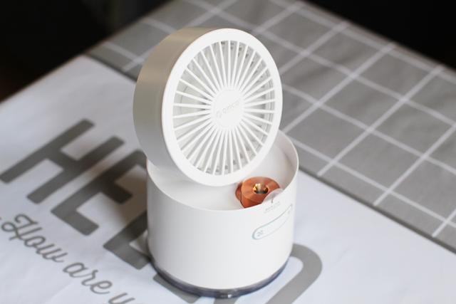 告别空调的日子，桌面加湿小风扇带来丝丝凉意