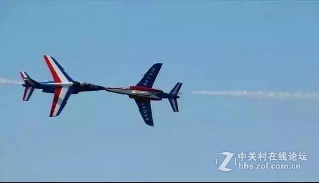 摄影师捕捉的巧合瞬间