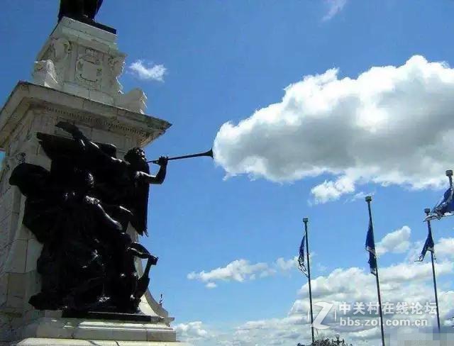 摄影师捕捉的巧合瞬间