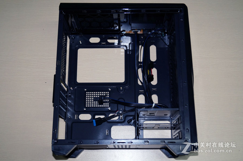 大鞋生已经按耐不住鸟，或许是R9-370首次装机分享