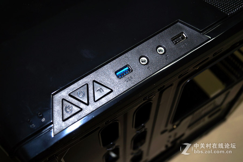 大鞋生已经按耐不住鸟，或许是R9-370首次装机分享