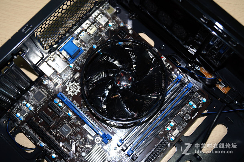 大鞋生已经按耐不住鸟，或许是R9-370首次装机分享