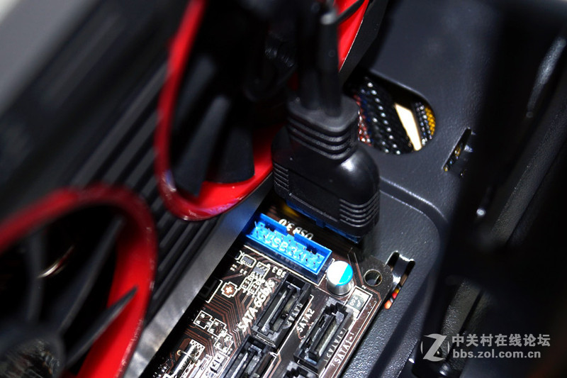 大鞋生已经按耐不住鸟，或许是R9-370首次装机分享