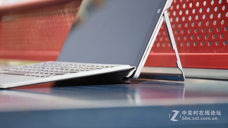 专属都市白领的便携式电脑 中柏EZpad Go二合一电脑