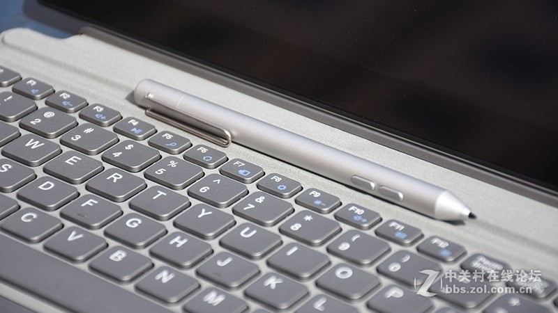 专属都市白领的便携式电脑 中柏EZpad Go二合一电脑