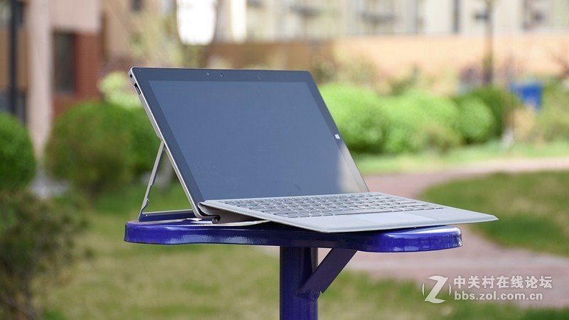 专属都市白领的便携式电脑 中柏EZpad Go二合一电脑