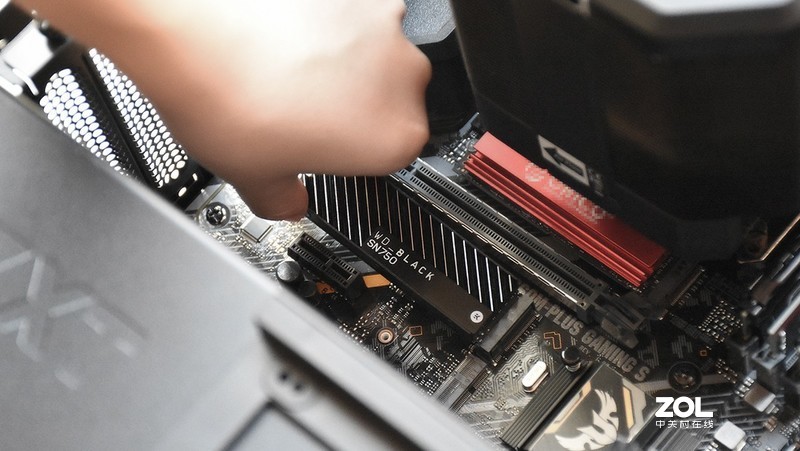 硬盘「超频」黑科技 WD_BLACK SN750 SSD体验