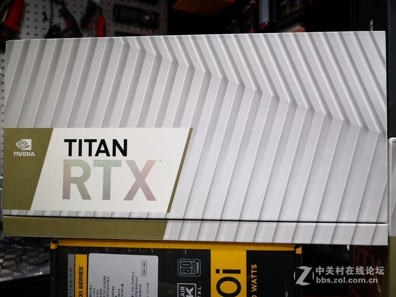 双TITAN RTX是种怎样的体验？
