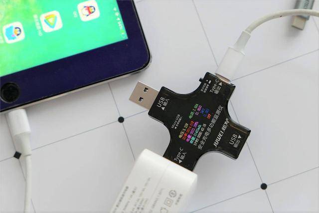 CHOETECH 65W氮化镓PD快充头开箱：充电快还便于携带！