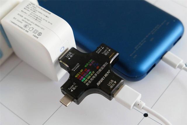 CHOETECH 65W氮化镓PD快充头开箱：充电快还便于携带！