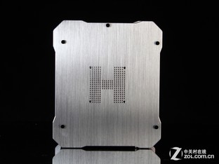 骚气玫红全铝机箱 航嘉冷静王冰锋评测