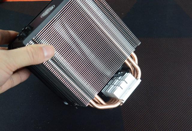 颜值与信仰兼具，酷冷至尊暴雪T400 ARGB散热器上手体验