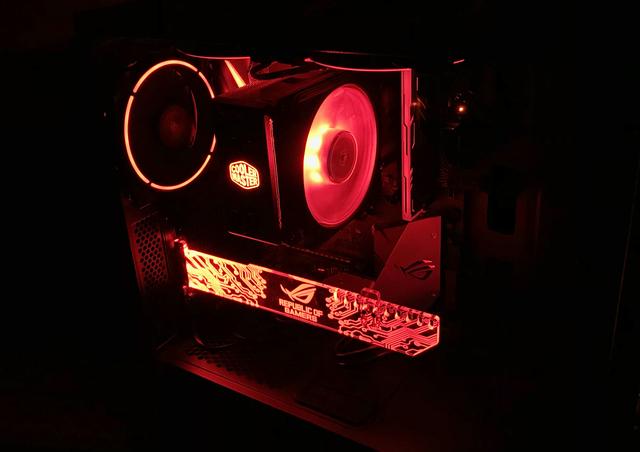 颜值与信仰兼具，酷冷至尊暴雪T400 ARGB散热器上手体验