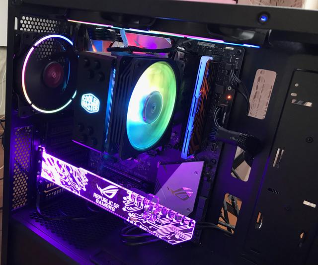 颜值与信仰兼具，酷冷至尊暴雪T400 ARGB散热器上手体验