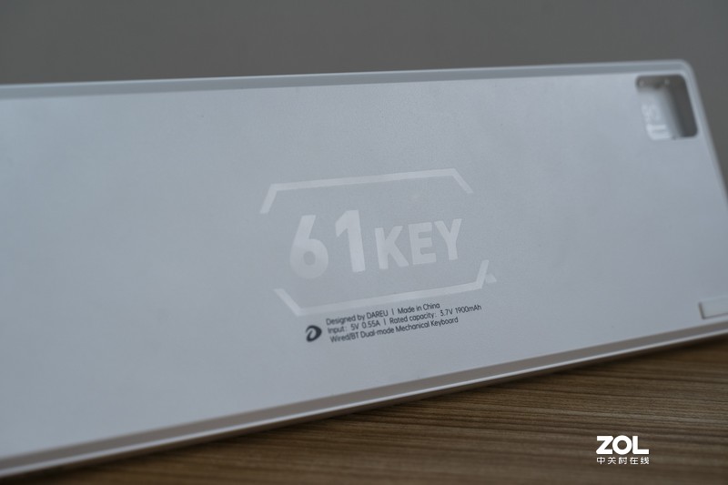 夏日清爽的码字体验——达尔优绿野EK861机械键盘