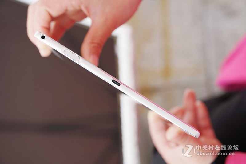 酷比魔方X平板电脑体验：让妹子户外尽情自娱自乐 I 视频