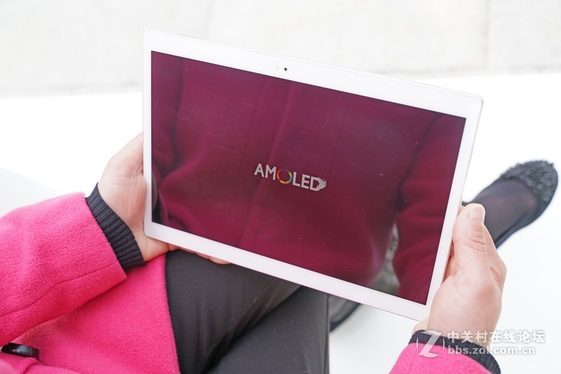 酷比魔方X平板电脑体验：让妹子户外尽情自娱自乐 I 视频